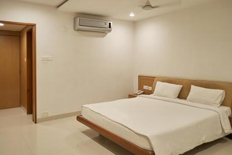 Hotel Ashwini Lodge Mysore Buitenkant foto
